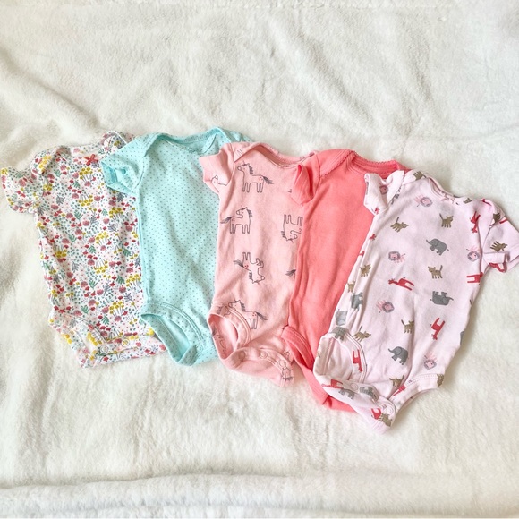 Carter’s Short Sleeve Onesies Bodysuit 5 Pack - Picture 1 of 7